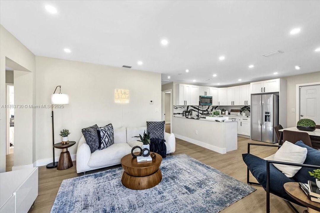 Recently Sold: $549,000 (4 beds, 2 baths, 1170 Square Feet)