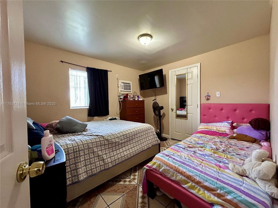 待售: $800,000 (0 贝兹, 0 浴室, 0 平方英尺)