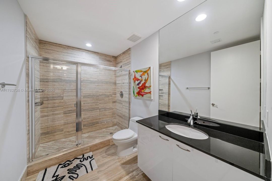 Vendido Recientemente: $1,410,000 (2 camas, 3 baños, 1935 Pies cuadrados)