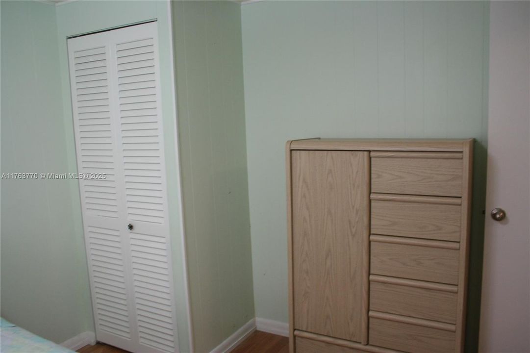 最近售出: $1,850,000 (3 贝兹, 3 浴室, 1908 平方英尺)