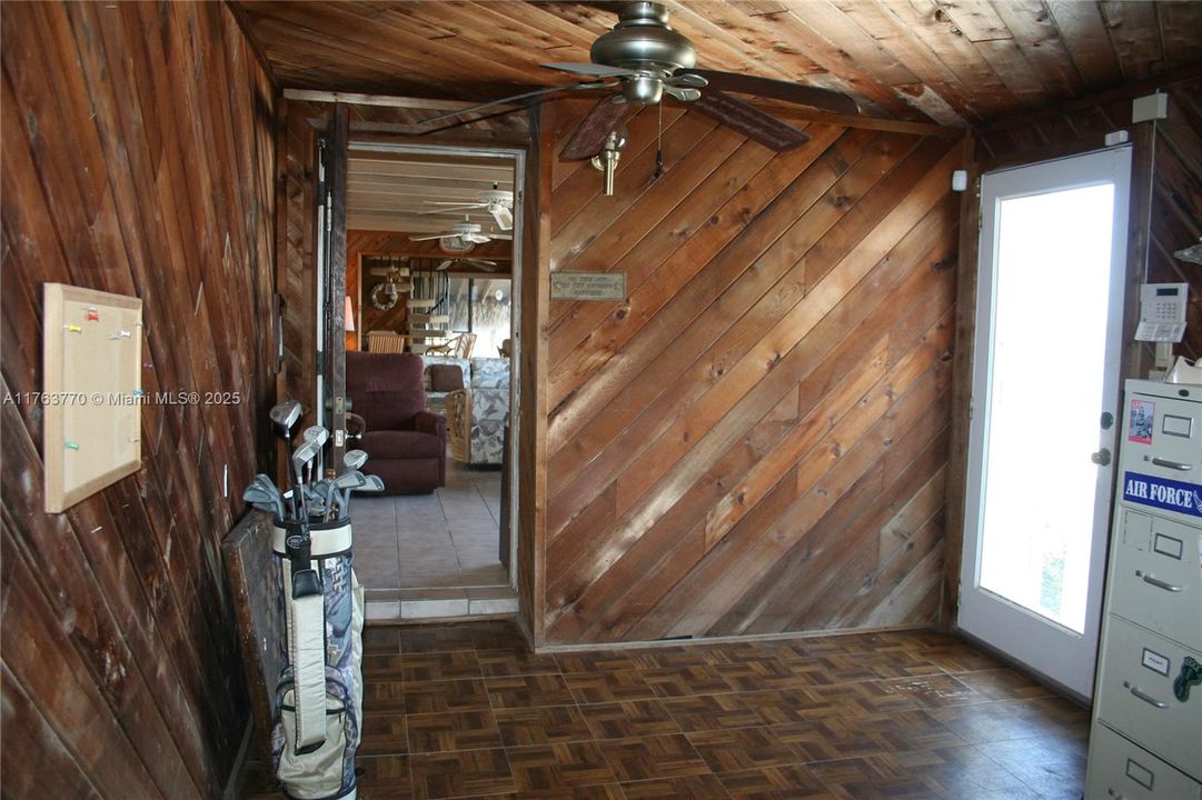 最近售出: $1,850,000 (3 贝兹, 3 浴室, 1908 平方英尺)