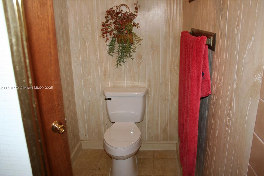 最近售出: $1,850,000 (3 贝兹, 3 浴室, 1908 平方英尺)