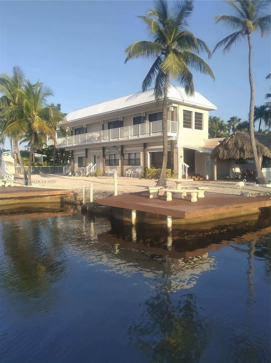 最近售出: $1,850,000 (3 贝兹, 3 浴室, 1908 平方英尺)