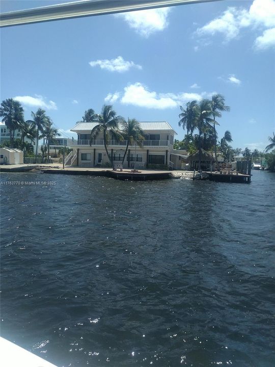 最近售出: $1,850,000 (3 贝兹, 3 浴室, 1908 平方英尺)