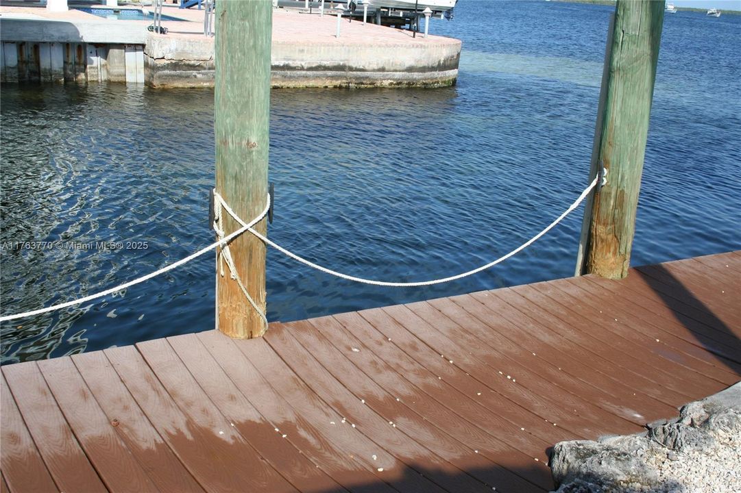 最近售出: $1,850,000 (3 贝兹, 3 浴室, 1908 平方英尺)