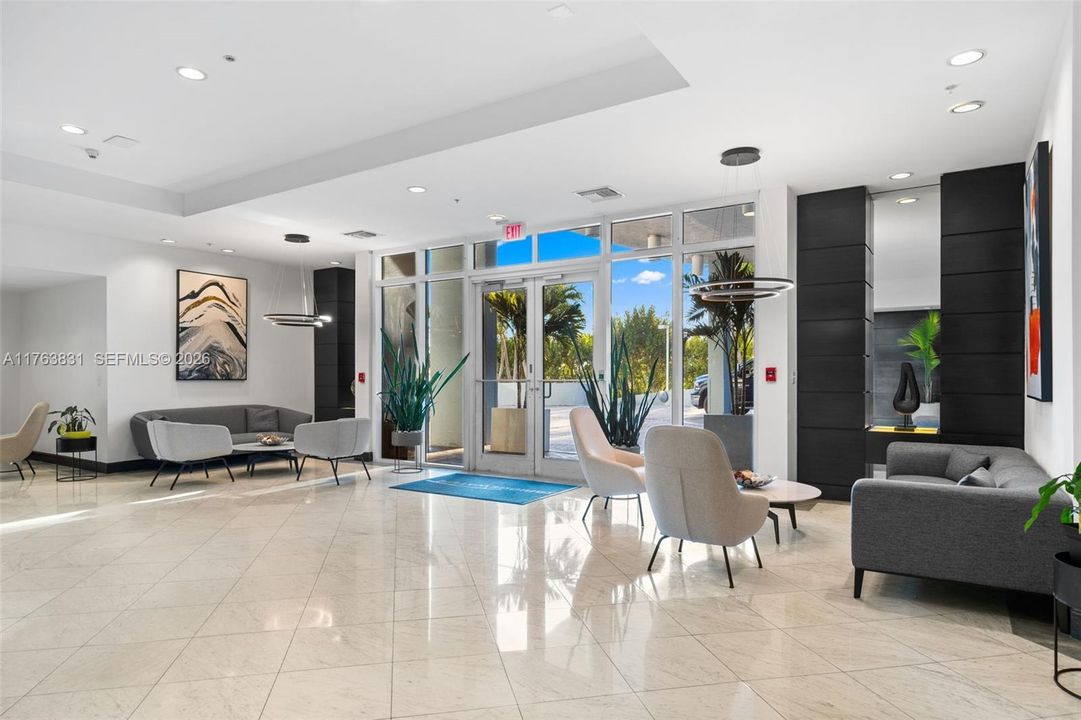 На продажу: $425,000 (2 спален, 2 ванн, 1274 Квадратных фут)