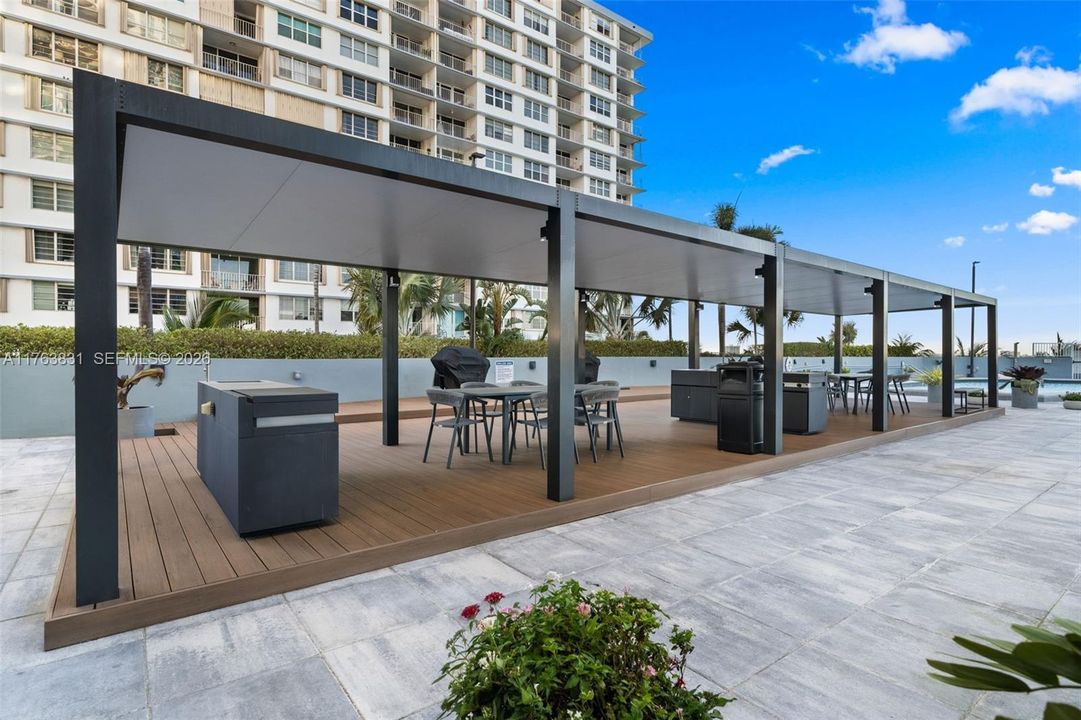 На продажу: $425,000 (2 спален, 2 ванн, 1274 Квадратных фут)