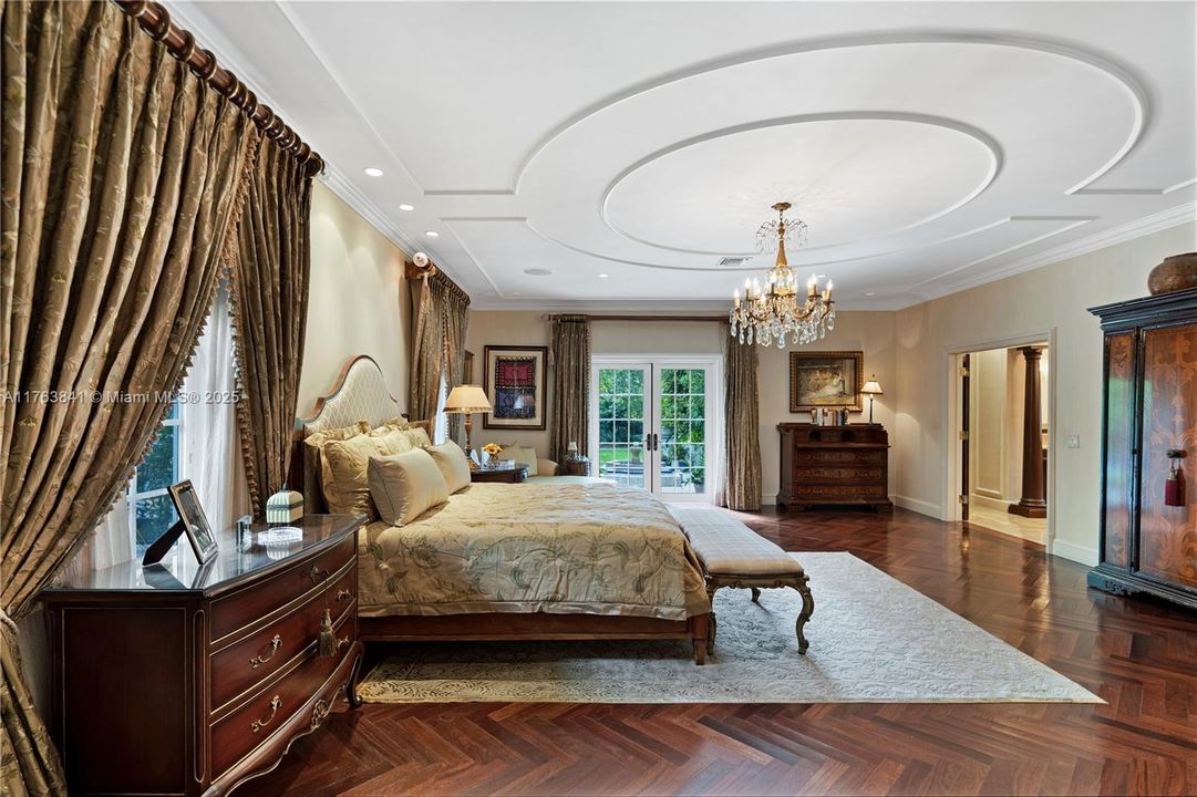 For Sale: $9,750,000 (7 beds, 6 baths, 8600 Square Feet)