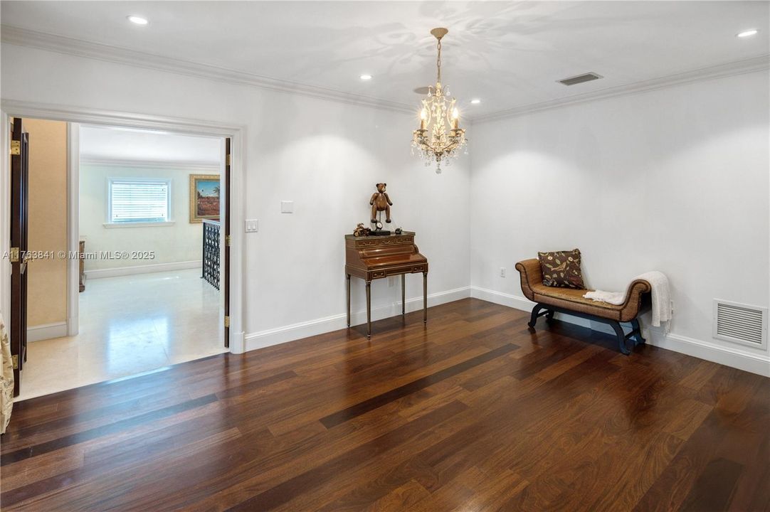 For Sale: $9,750,000 (7 beds, 6 baths, 8600 Square Feet)