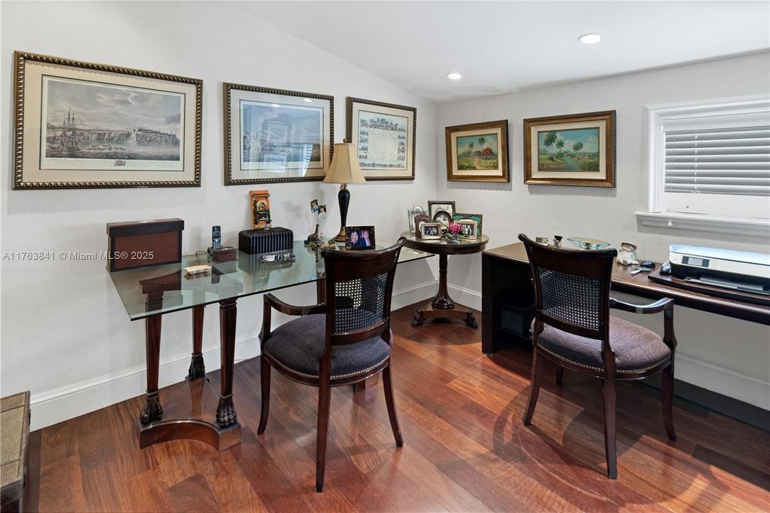 For Sale: $9,750,000 (7 beds, 6 baths, 8600 Square Feet)