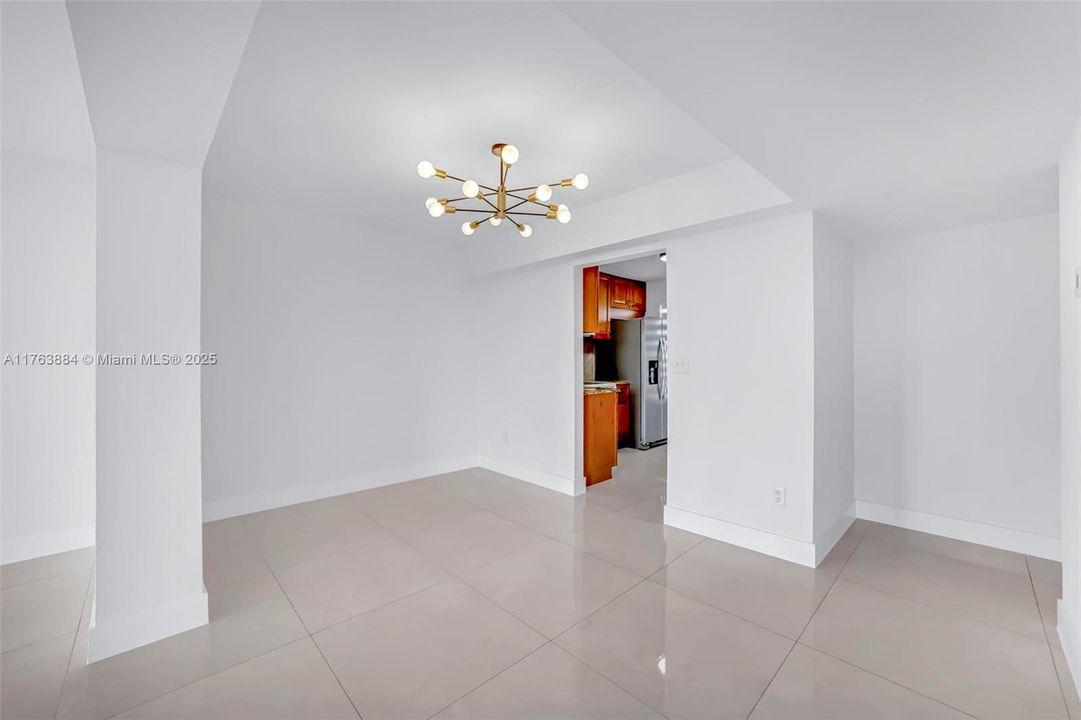 Vendido Recientemente: $350,000 (3 camas, 2 baños, 1610 Pies cuadrados)