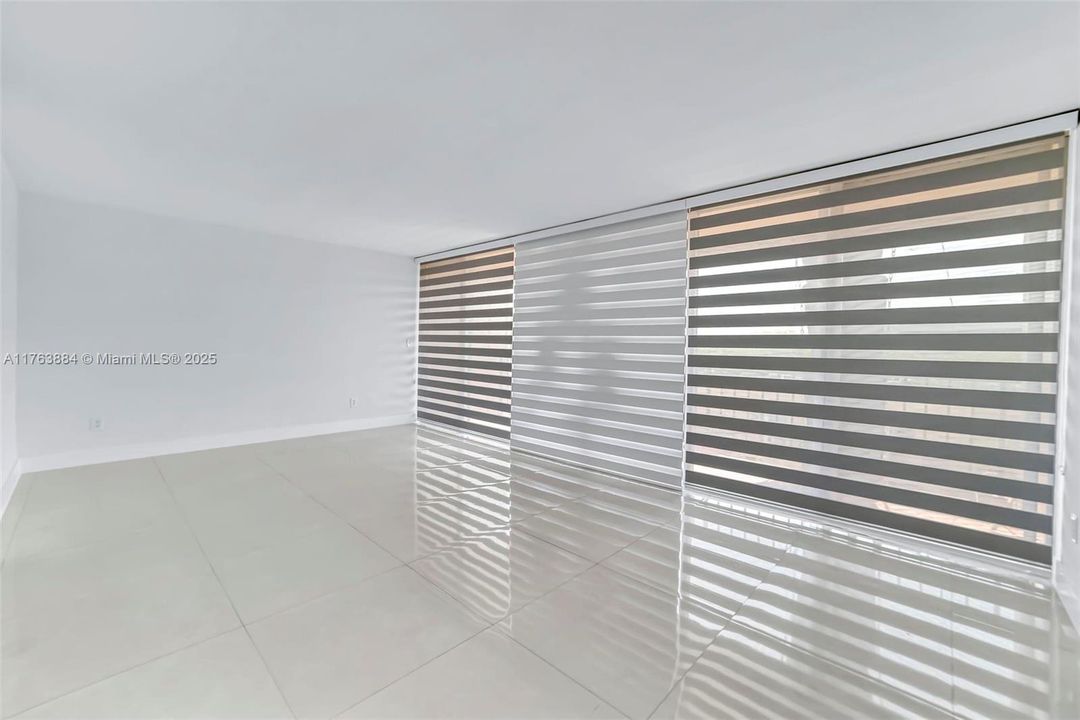 Vendido Recientemente: $350,000 (3 camas, 2 baños, 1610 Pies cuadrados)