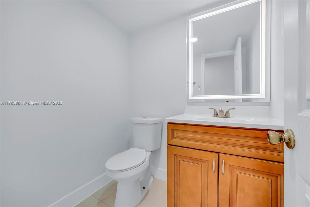 Vendido Recientemente: $350,000 (3 camas, 2 baños, 1610 Pies cuadrados)