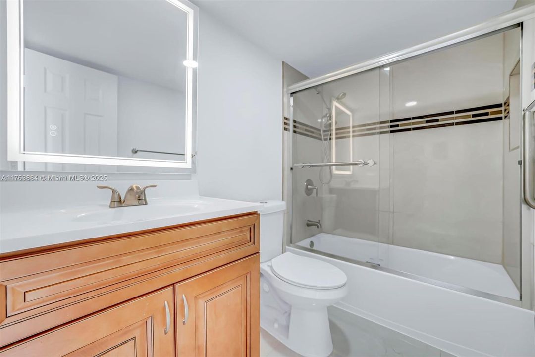 Vendido Recientemente: $350,000 (3 camas, 2 baños, 1610 Pies cuadrados)