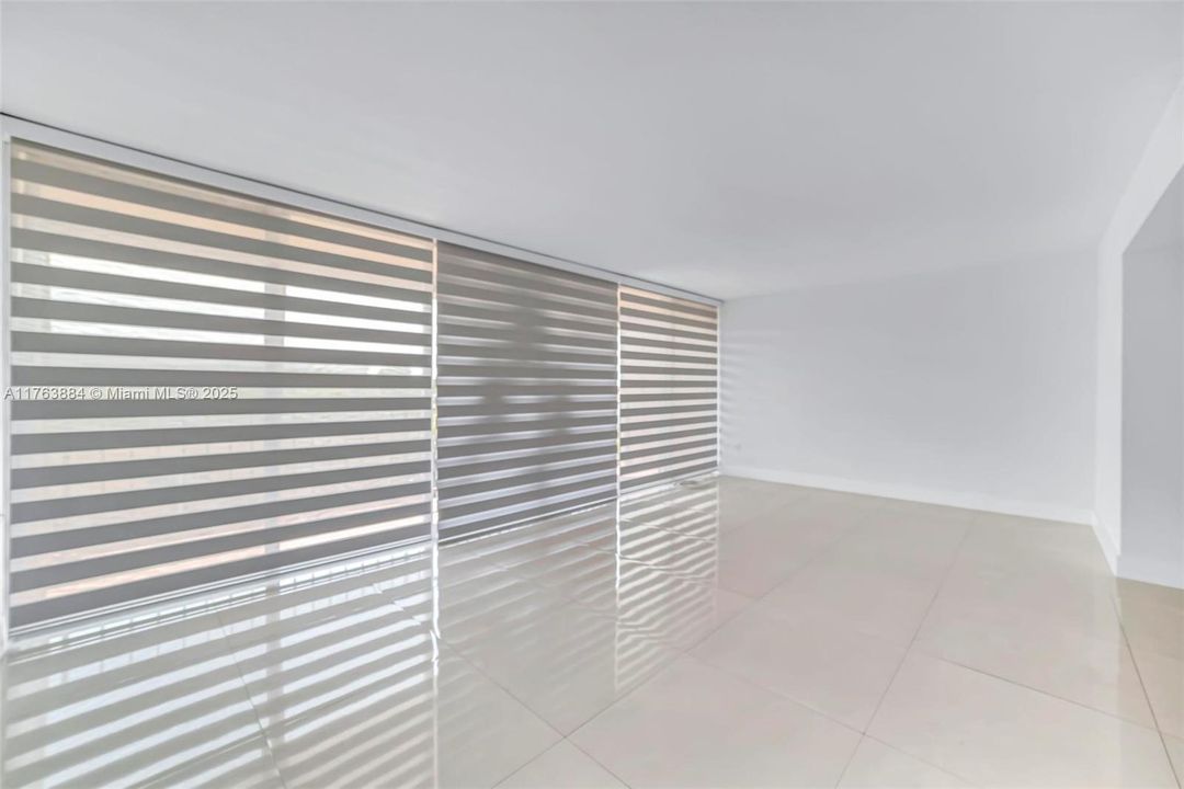 Vendido Recientemente: $350,000 (3 camas, 2 baños, 1610 Pies cuadrados)