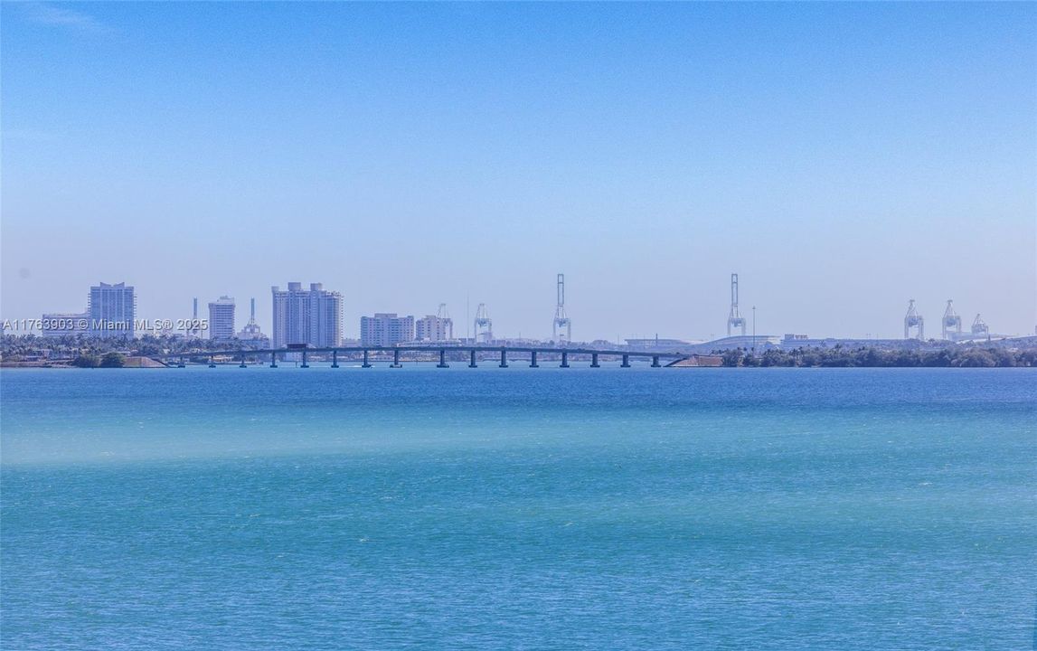 待售: $339,900 (2 贝兹, 2 浴室, 1040 平方英尺)