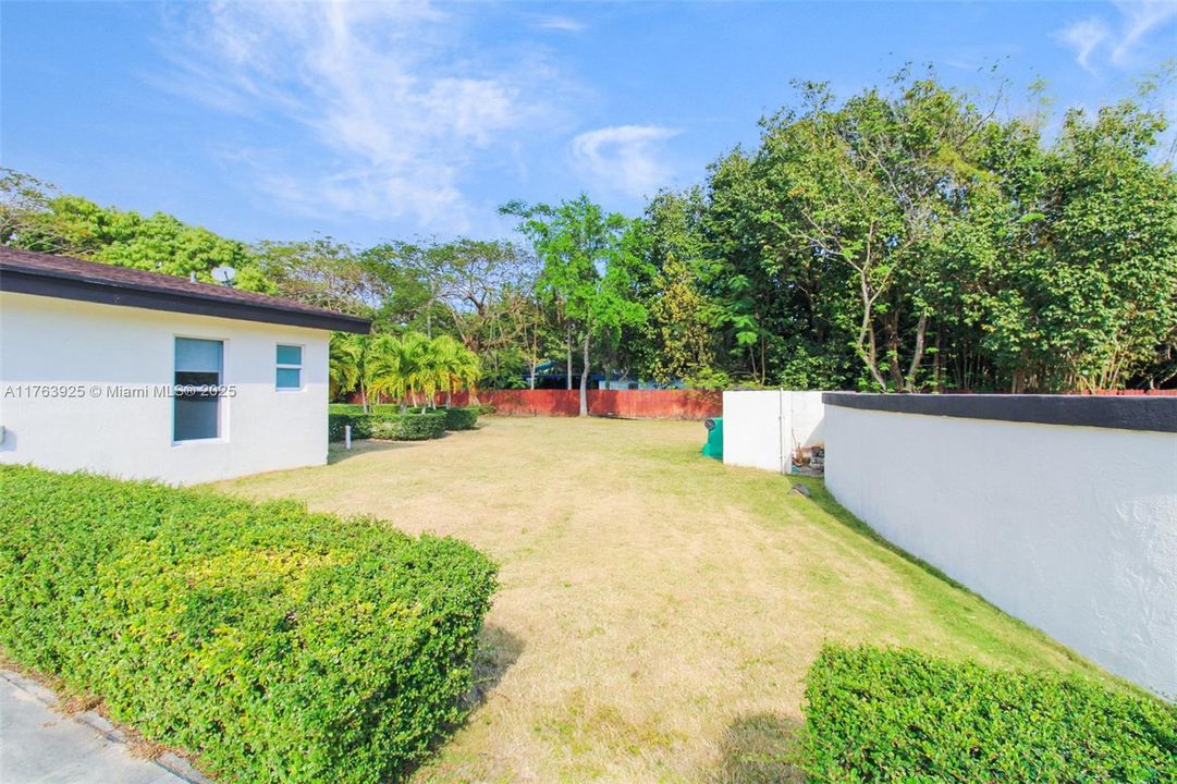 Recently Sold: $1,690,000 (4 beds, 5 baths, 3820 Square Feet)