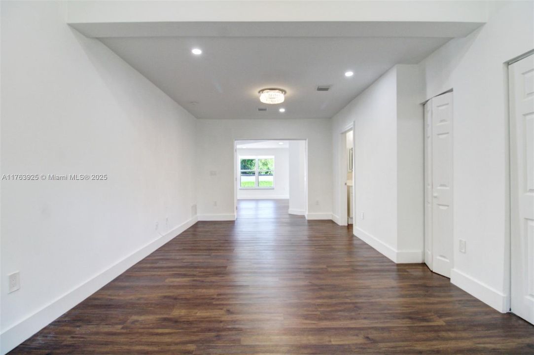 Recently Sold: $1,690,000 (4 beds, 5 baths, 3820 Square Feet)