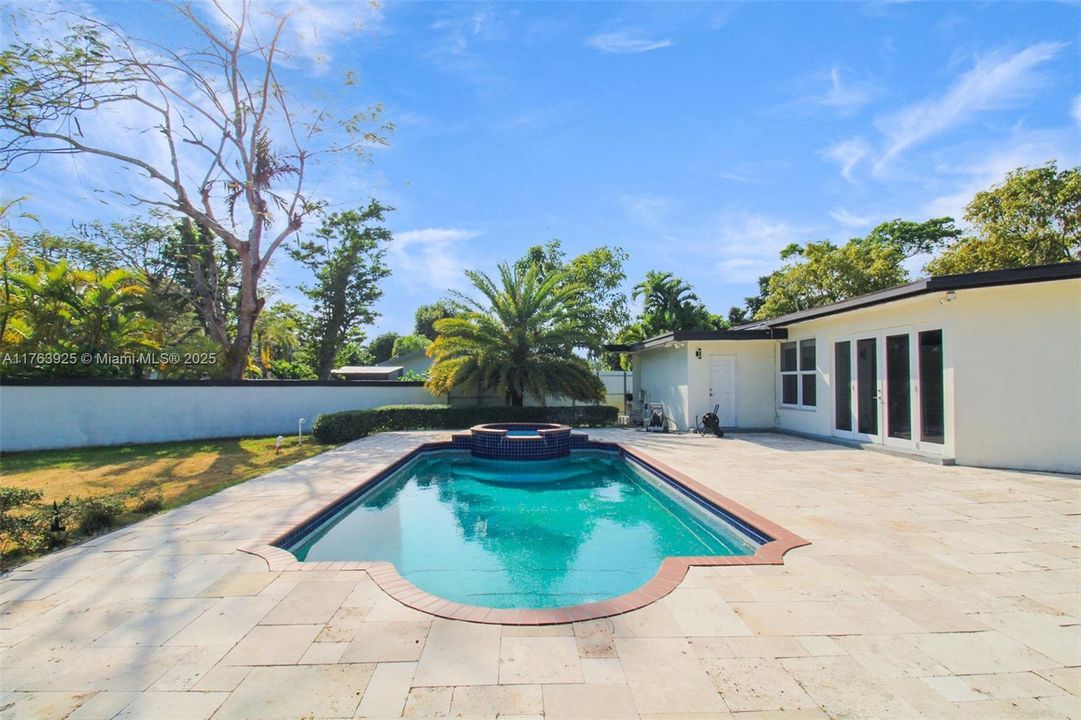 Recently Sold: $1,690,000 (4 beds, 5 baths, 3820 Square Feet)