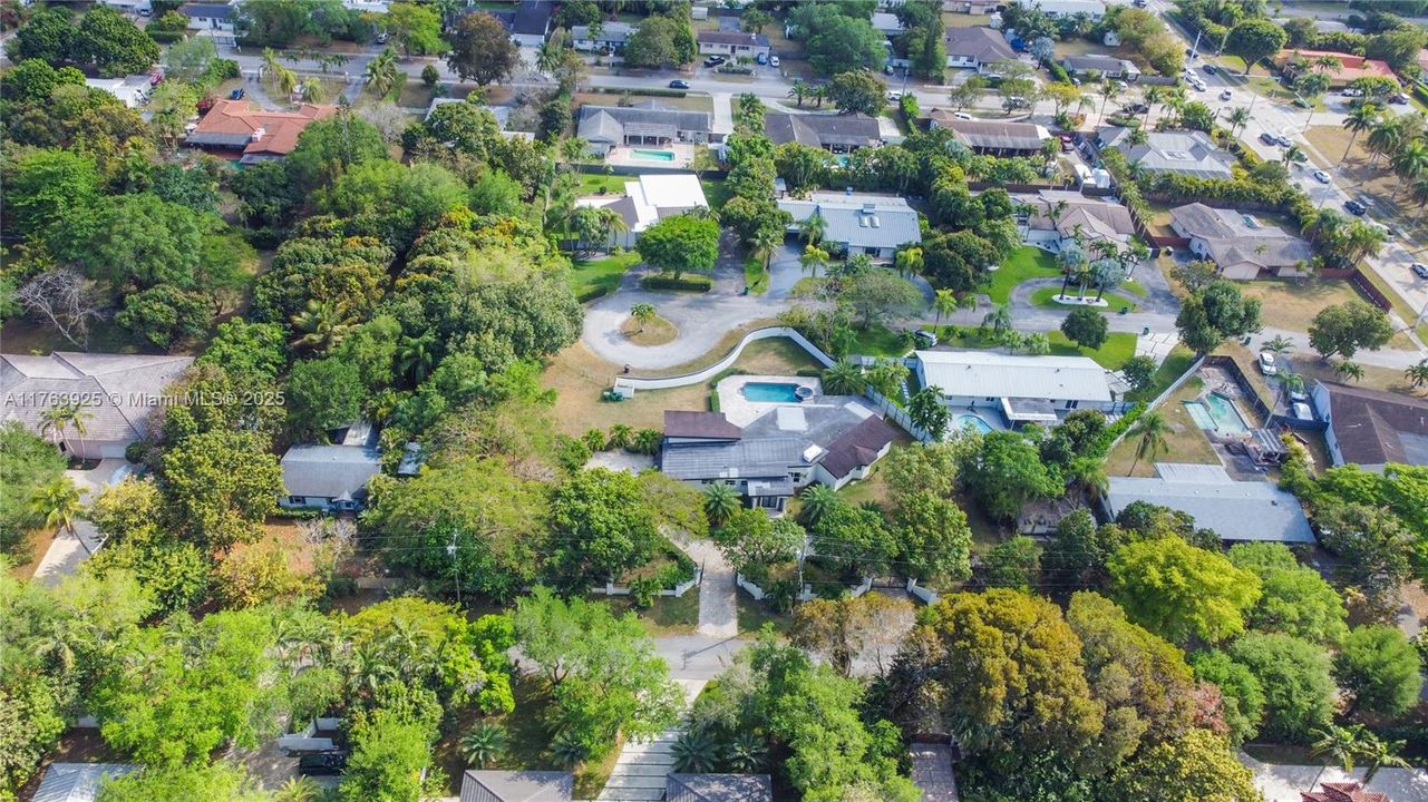 Recently Sold: $1,690,000 (4 beds, 5 baths, 3820 Square Feet)