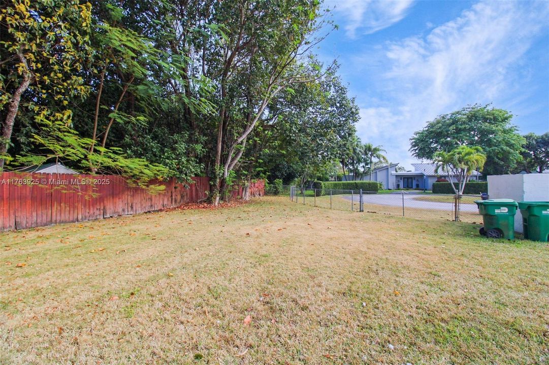 Recently Sold: $1,690,000 (4 beds, 5 baths, 3820 Square Feet)