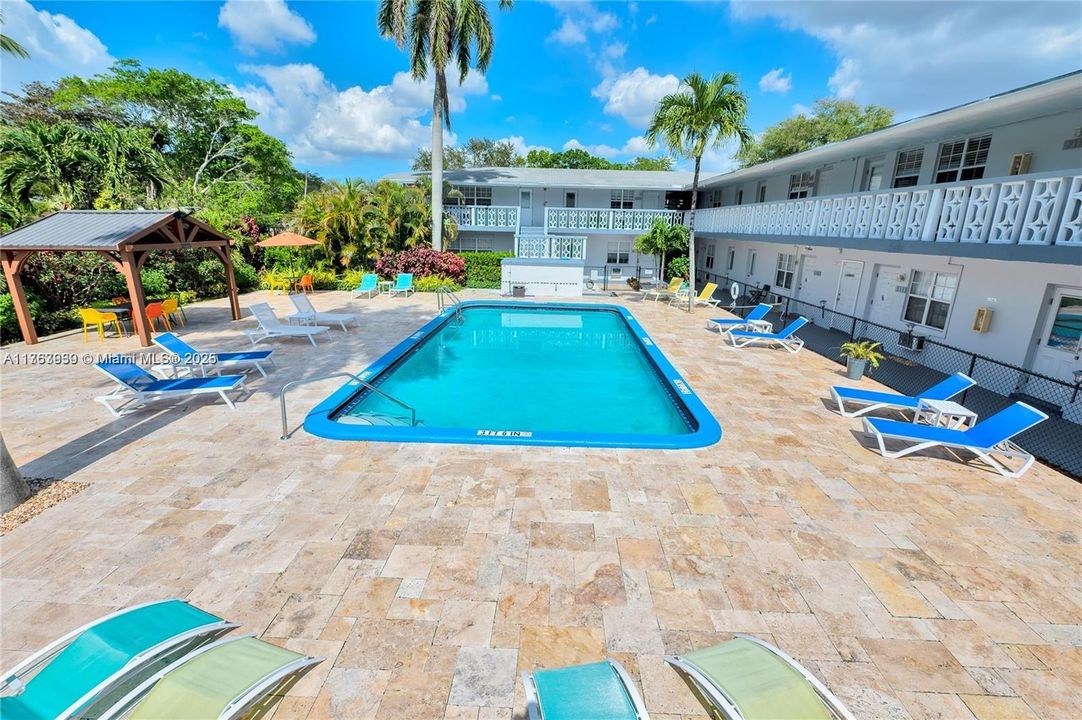 Недавно арендовано: $1,700 (1 спален, 1 ванн, 0 Квадратных фут)