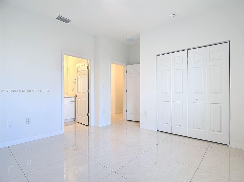 Recientemente alquilado: $1,750 (2 camas, 2 baños, 0 Pies cuadrados)