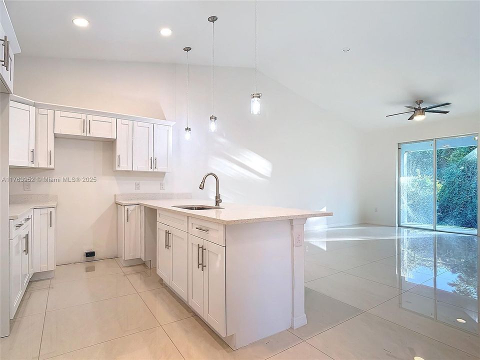 Recientemente alquilado: $1,750 (2 camas, 2 baños, 0 Pies cuadrados)