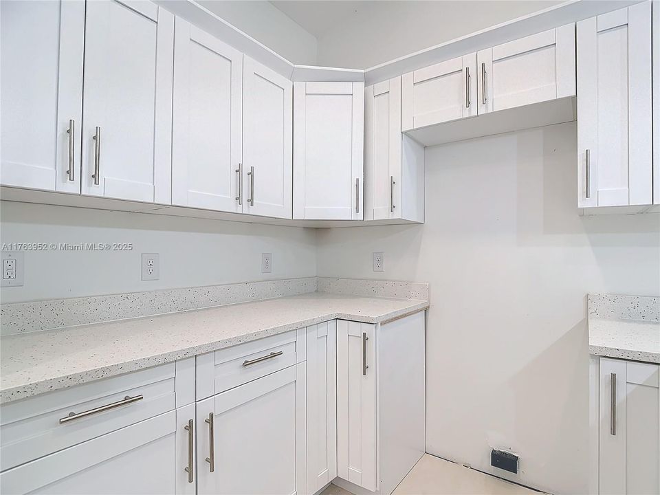 Recientemente alquilado: $1,750 (2 camas, 2 baños, 0 Pies cuadrados)