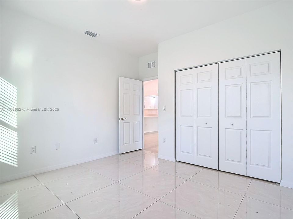 Recientemente alquilado: $1,750 (2 camas, 2 baños, 0 Pies cuadrados)