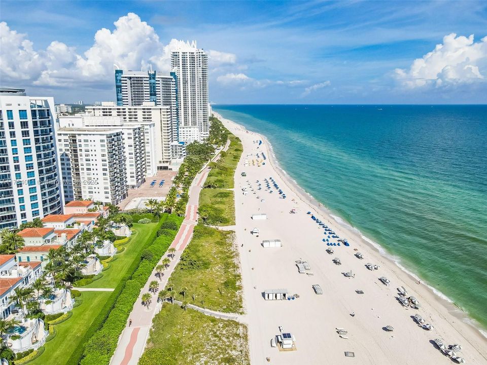 待售: $2,250,000 (2 贝兹, 2 浴室, 1556 平方英尺)