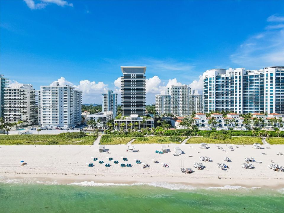 待售: $2,250,000 (2 贝兹, 2 浴室, 1556 平方英尺)