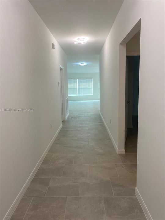 最近租的: $2,150 (4 贝兹, 2 浴室, 1937 平方英尺)