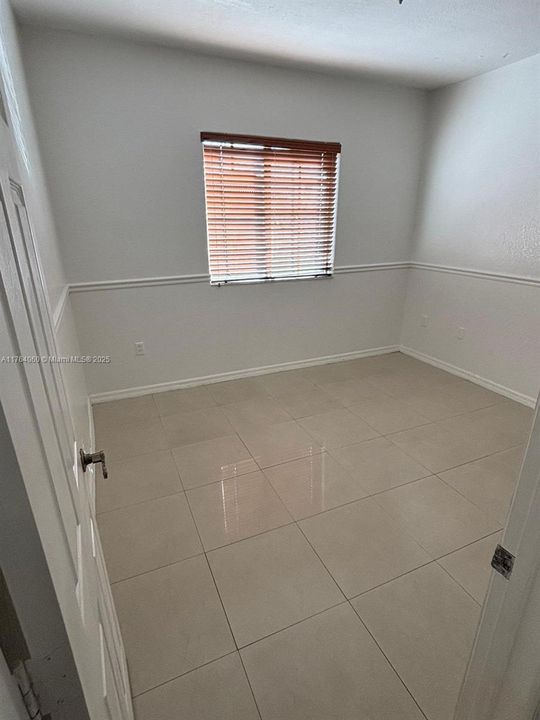 Recently Rented: $2,850 (3 beds, 2 baths, 1328 Square Feet)