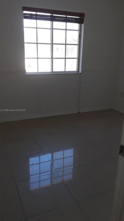 Recently Rented: $2,850 (3 beds, 2 baths, 1328 Square Feet)