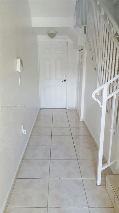 Recently Rented: $2,850 (3 beds, 2 baths, 1328 Square Feet)