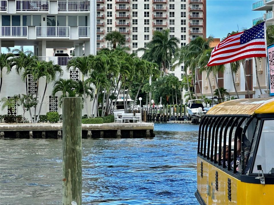 For Sale: $146,500 (1 beds, 1 baths, 341 Square Feet)