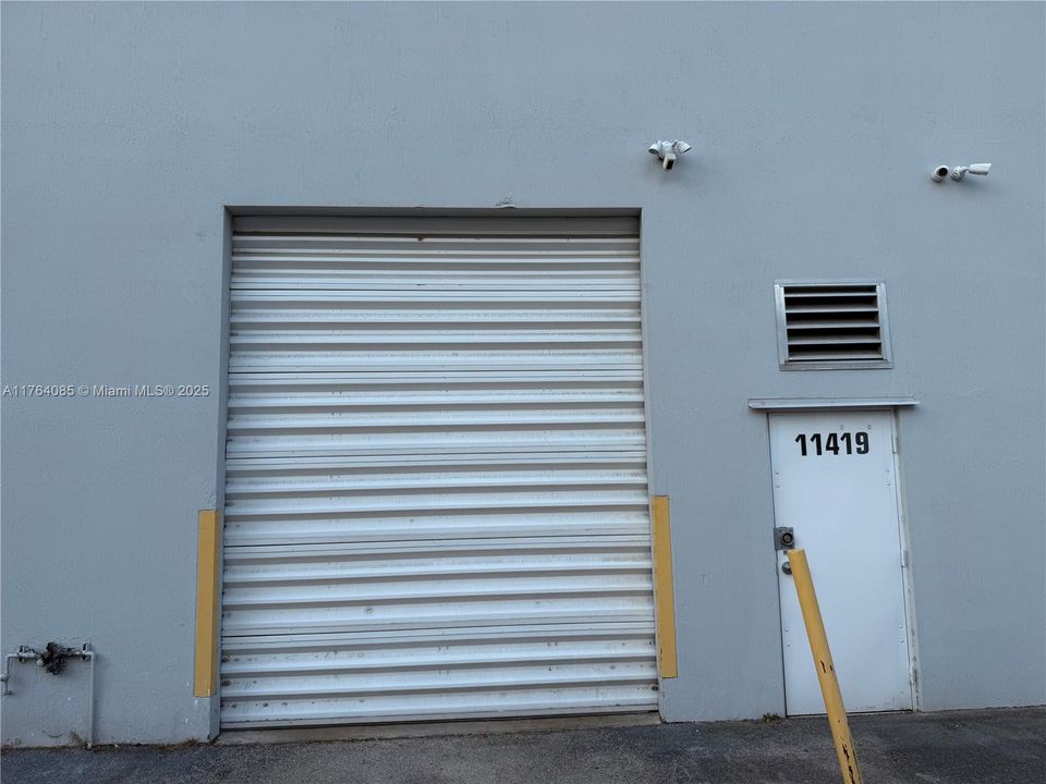 Oversized Rear Loading Door