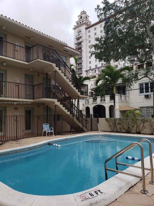 Recently Rented: $2,100 (2 beds, 1 baths, 625 Square Feet)