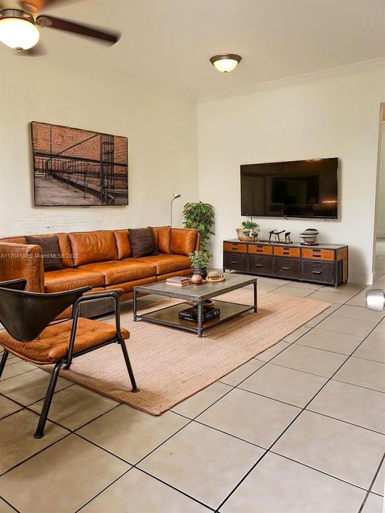 Recently Rented: $2,100 (2 beds, 1 baths, 625 Square Feet)