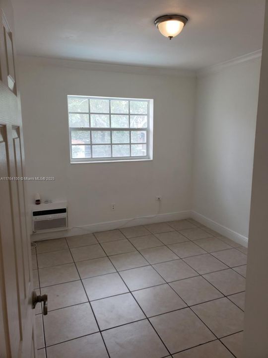Recently Rented: $2,100 (2 beds, 1 baths, 625 Square Feet)