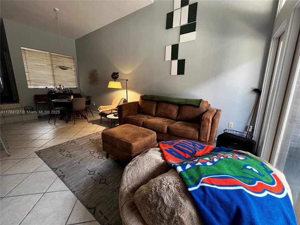 En Renta: $2,500 (3 camas, 3 baños, 0 Pies cuadrados)