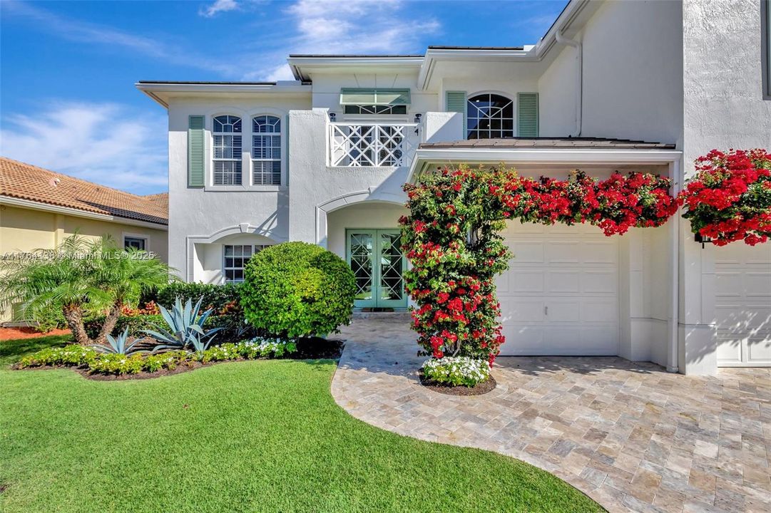Recently Sold: $4,900,000 (5 beds, 5 baths, 4465 Square Feet)