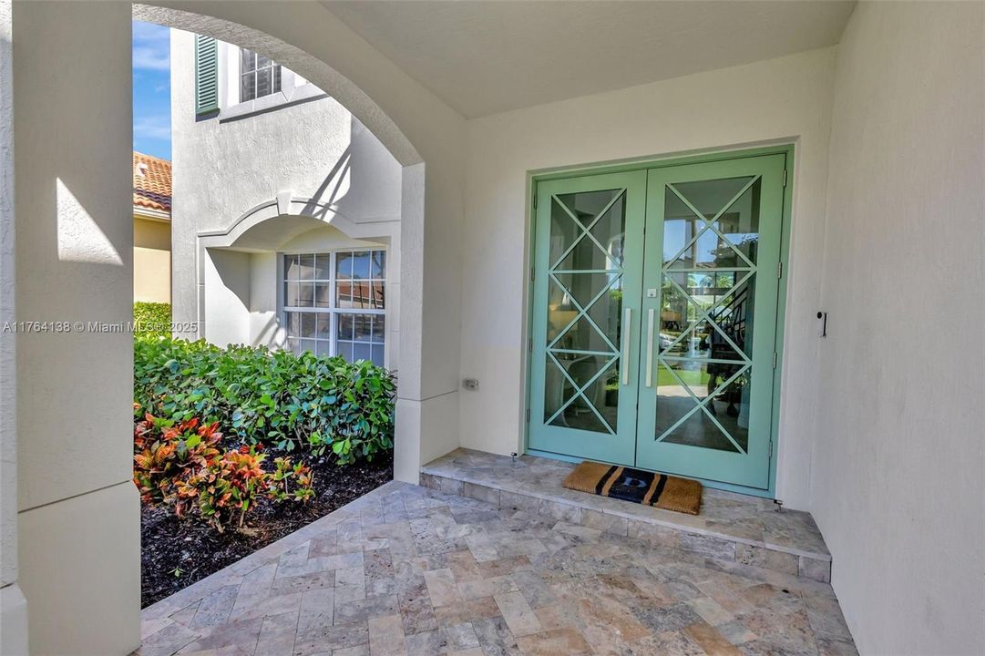 Recently Sold: $4,900,000 (5 beds, 5 baths, 4465 Square Feet)