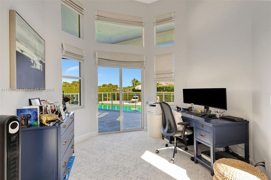 Recently Sold: $4,900,000 (5 beds, 5 baths, 4465 Square Feet)