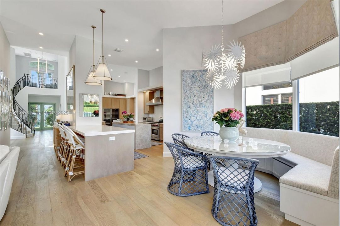 Recently Sold: $4,900,000 (5 beds, 5 baths, 4465 Square Feet)