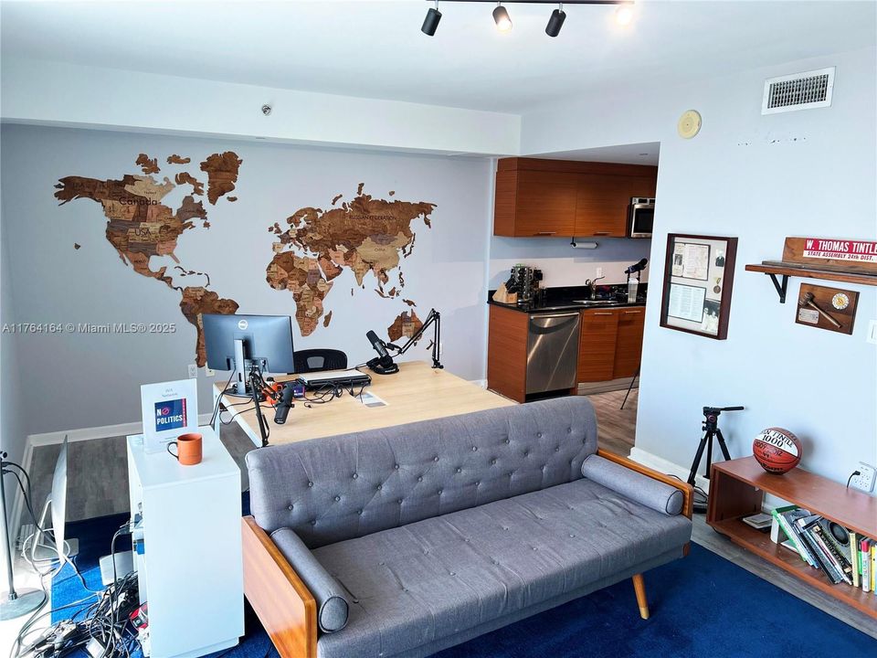 En Venta: $299,000 (0 camas, 1 baños, 567 Pies cuadrados)