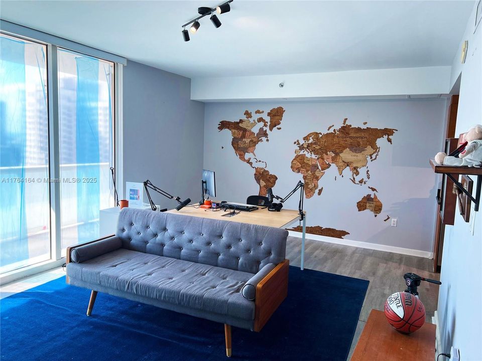 En Venta: $299,000 (0 camas, 1 baños, 567 Pies cuadrados)