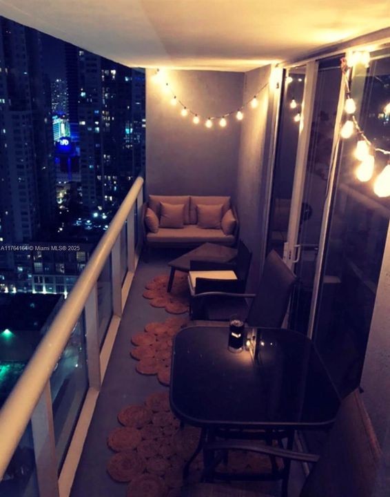 En Venta: $299,000 (0 camas, 1 baños, 567 Pies cuadrados)