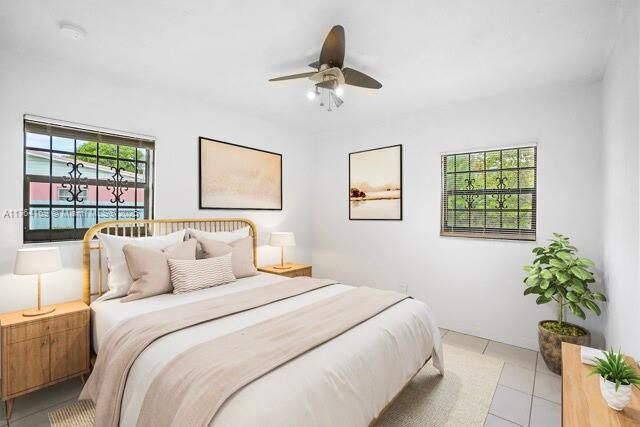 最近售出: $475,000 (4 贝兹, 1 浴室, 1096 平方英尺)